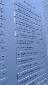 realizzazione-targhe-in-alluminio
